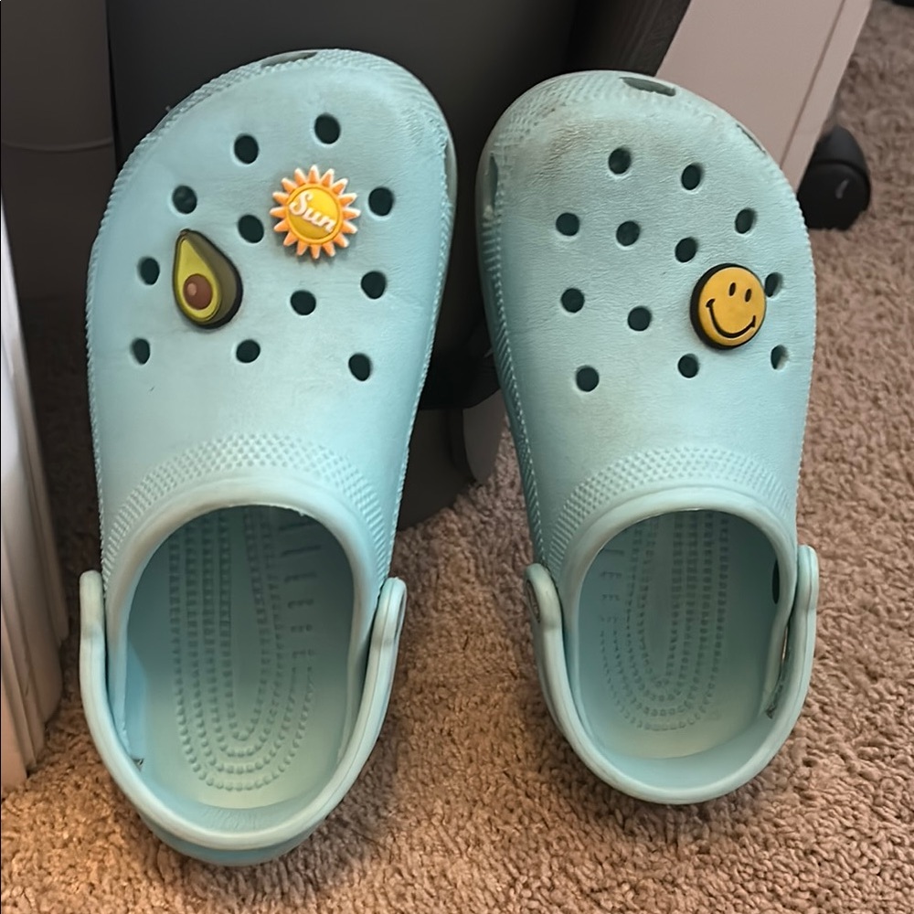 Women’s Blue Crocs with Jibbits
